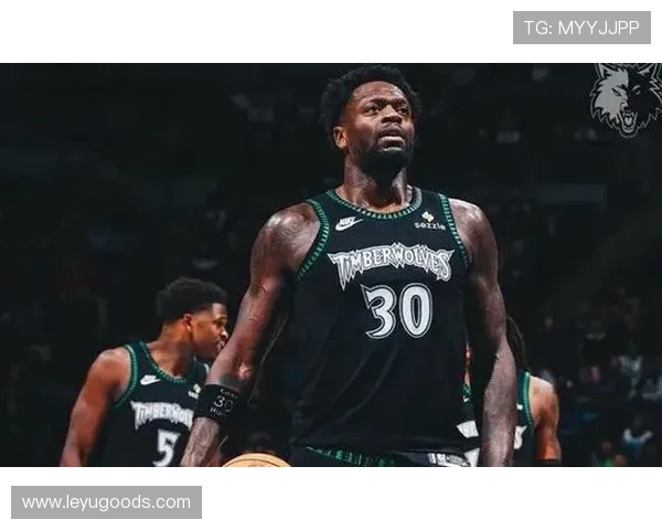 兰德尔背身单打效率回升，对比上季得分结构改变