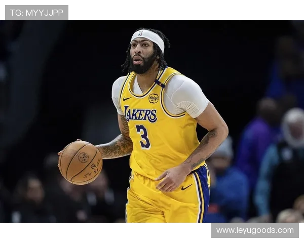 安东尼·戴维斯挡拆拉开空间提升内线效率明显优于上一季