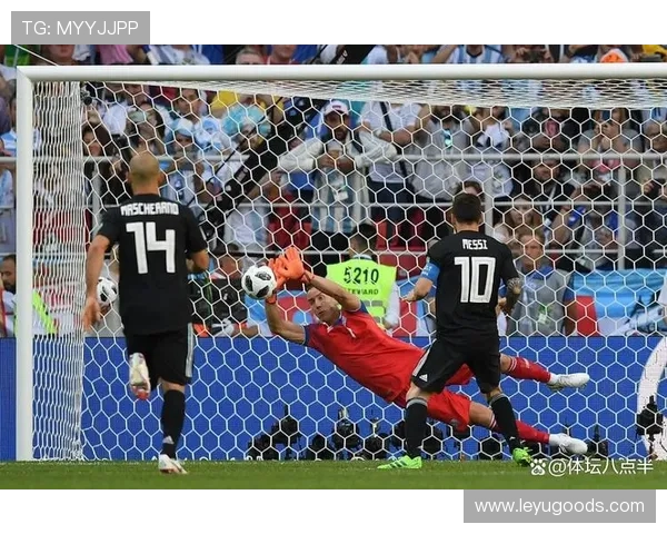 梅西与C罗国家队大赛荣誉及关键战表现对比分析